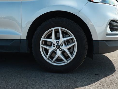 Used 2024 Ford Edge SEL AWD/4WD image 5