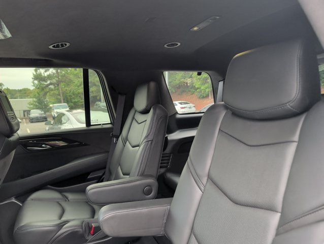 Used 2018 Cadillac Escalade Platinum AWD/4WD image 17