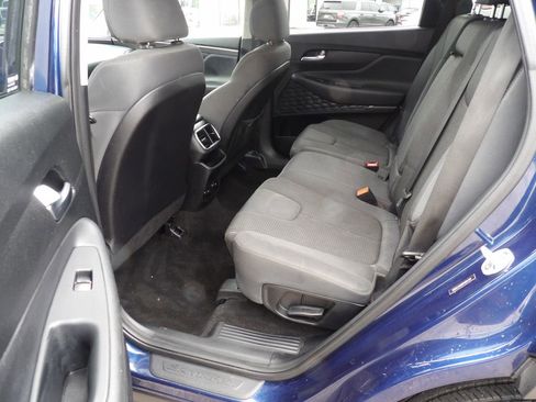 Used 2019 Hyundai Santa Fe SE image 7