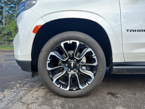 Used 2023 Chevrolet Tahoe High Country w/ Premium Package AWD/4WD image 6