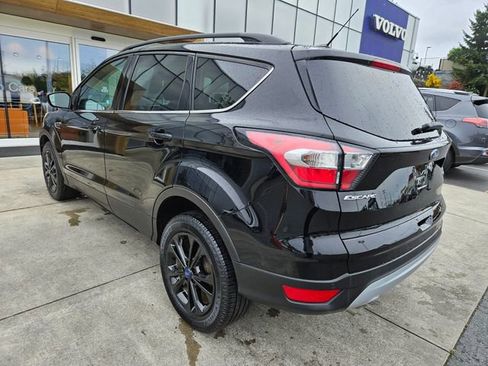 Used 2017 Ford Escape SE w/ Equipment Group 201A AWD/4WD image 7