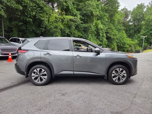 Used 2023 Nissan Rogue SV FWD image 10