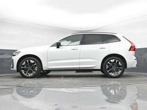 New 2026 Volvo XC60 B5 Ultra w/ Protection Package Premier AWD/4WD image 40