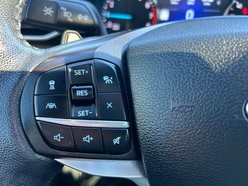 Used 2020 Ford Explorer Limited image 27