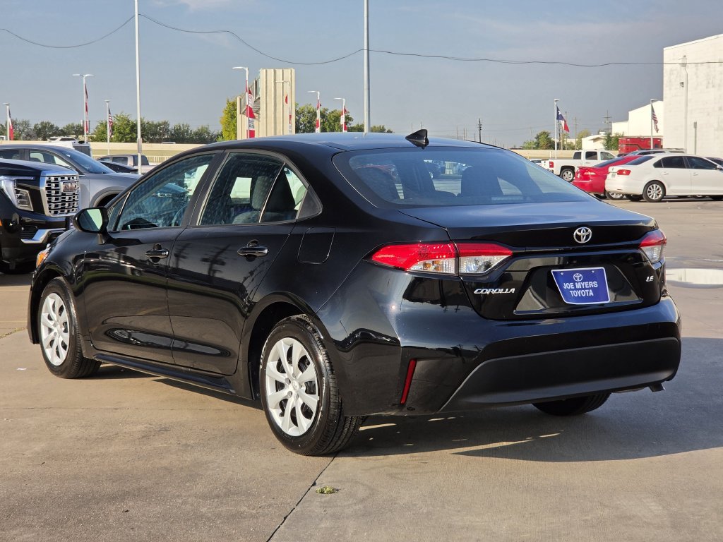 Used 2026 Toyota Corolla LE FWD image 7