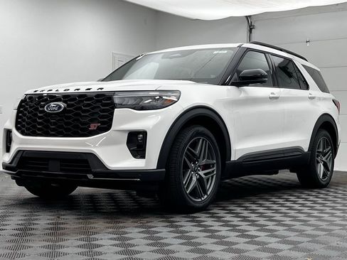 New 2026 Ford Explorer ST w/ Sun And Sound Package image 14