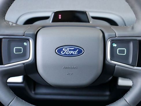 New 2025 Ford Expedition Active image 26