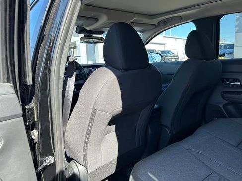 New 2026 Nissan Kicks SV w/ SV Premium Package image 17