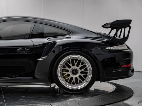 Used 2016 Porsche 911 GT3 RS RWD image 10