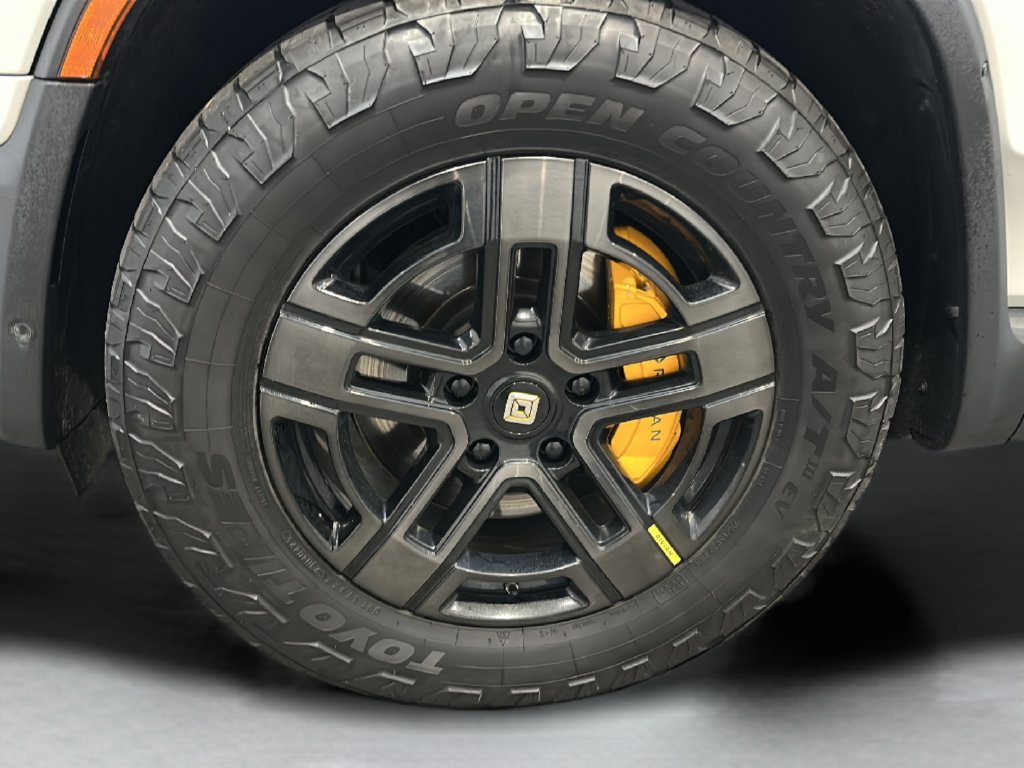 Used 2022 Rivian R1T Adventure AWD/4WD image 9