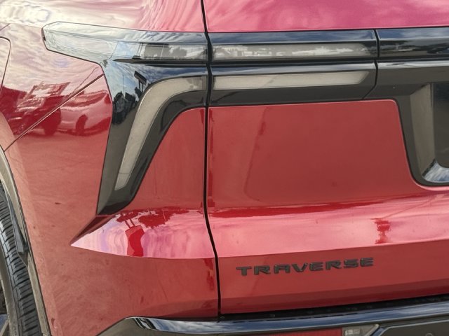 Certified 2026 Chevrolet Traverse RS FWD image 7