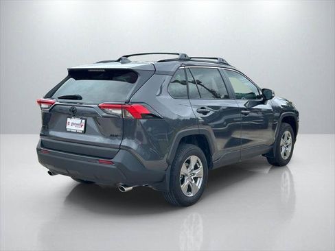 Certified 2025 Toyota RAV4 XLE w/ Convenience Package FWD image 5