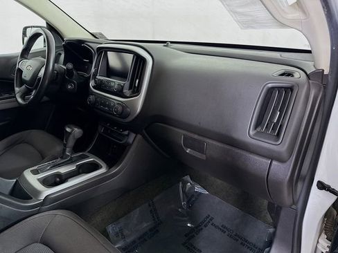 Used 2017 Chevrolet Colorado LT image 28