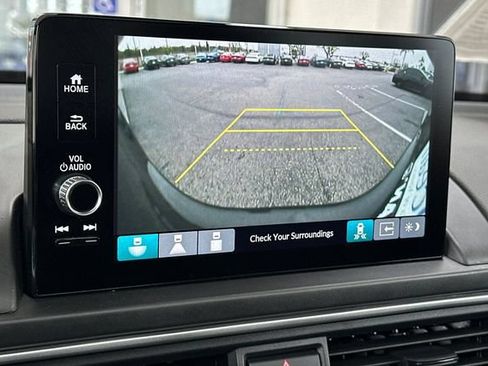 Used 2025 Honda Pilot Touring image 21
