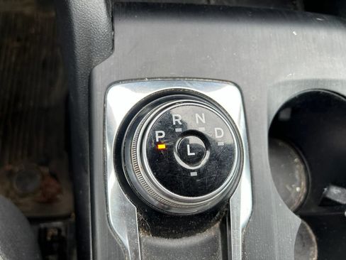 Used 2020 Ford Escape SE AWD/4WD image 28