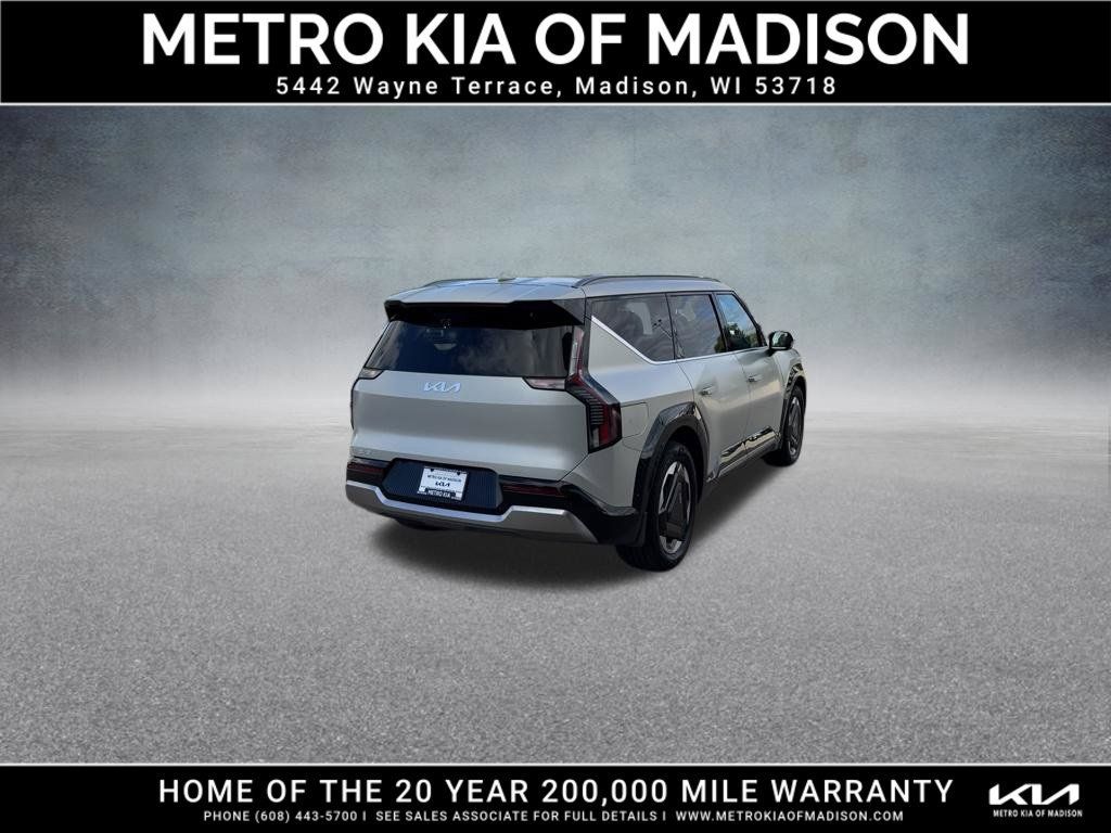 Used 2024 Kia EV9 Land AWD/4WD image 6