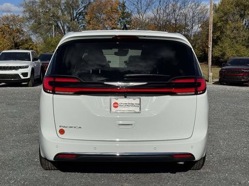 New 2026 Chrysler Pacifica Select FWD image 23