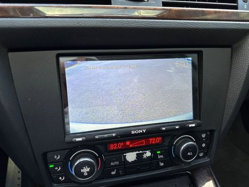 Used 2011 BMW 335i xDrive Coupe image 27