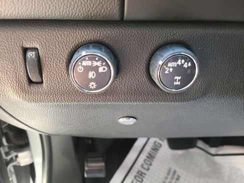 Used 2018 Chevrolet Colorado LT w/ LT Convenience Package image 25