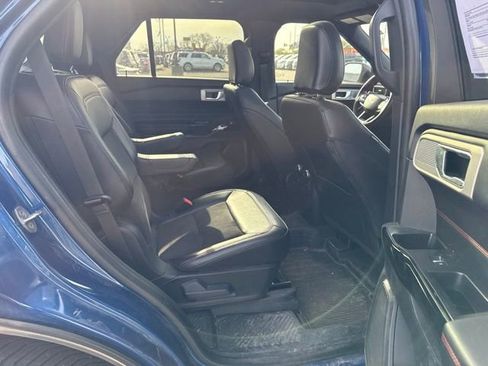 Used 2022 Ford Explorer ST-Line AWD/4WD image 13