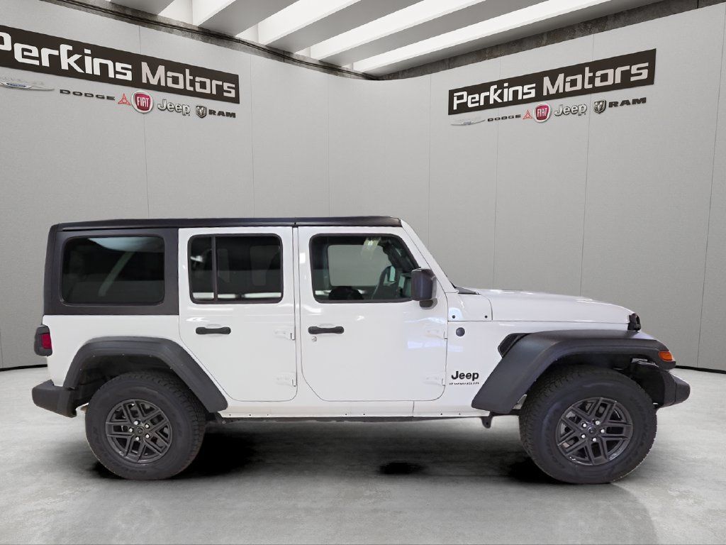 Used 2024 Jeep Wrangler Unlimited Sport AWD/4WD image 6