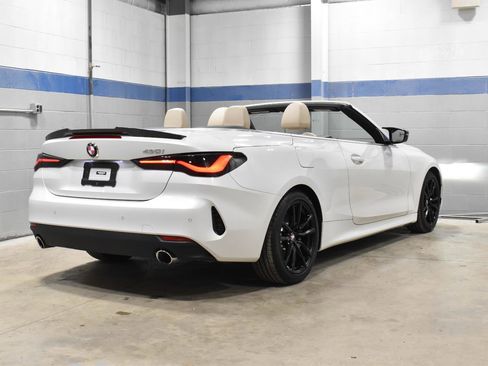 Used 2022 BMW 430i Convertible image 31