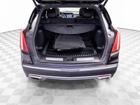 Certified 2025 Cadillac XT5 Premium Luxury w/ Technology Package AWD/4WD image 36