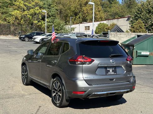 Used 2020 Nissan Rogue SL w/ Premium Package image 4