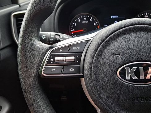 Used 2020 Kia Sportage LX AWD/4WD image 24