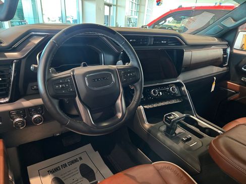 New 2025 GMC Sierra 1500 Denali Ultimate image 7