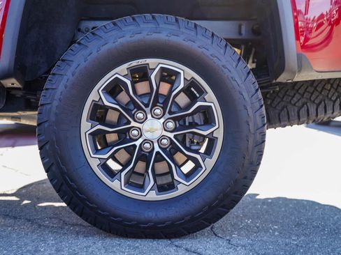 Used 2021 Chevrolet Colorado ZR2 image 8