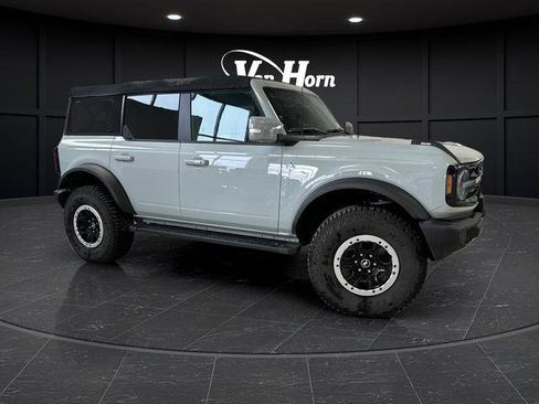 Used 2024 Ford Bronco Outer Banks w/ Sasquatch Package image 39