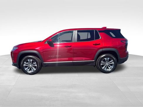 Used 2026 Chevrolet Equinox LT w/ Convenience Package II image 2