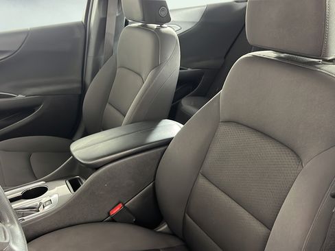 Used 2022 Chevrolet Malibu LT FWD image 36