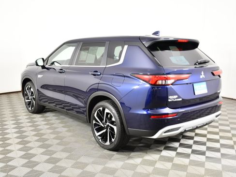 Used 2025 Mitsubishi Outlander SE AWD/4WD image 8
