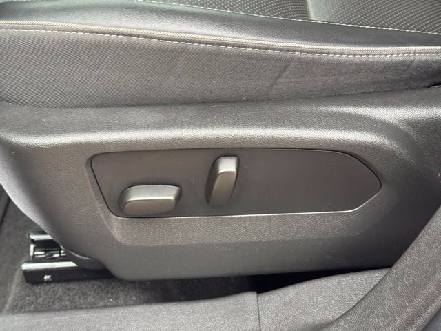 Used 2023 Buick Envision Essence FWD image 10