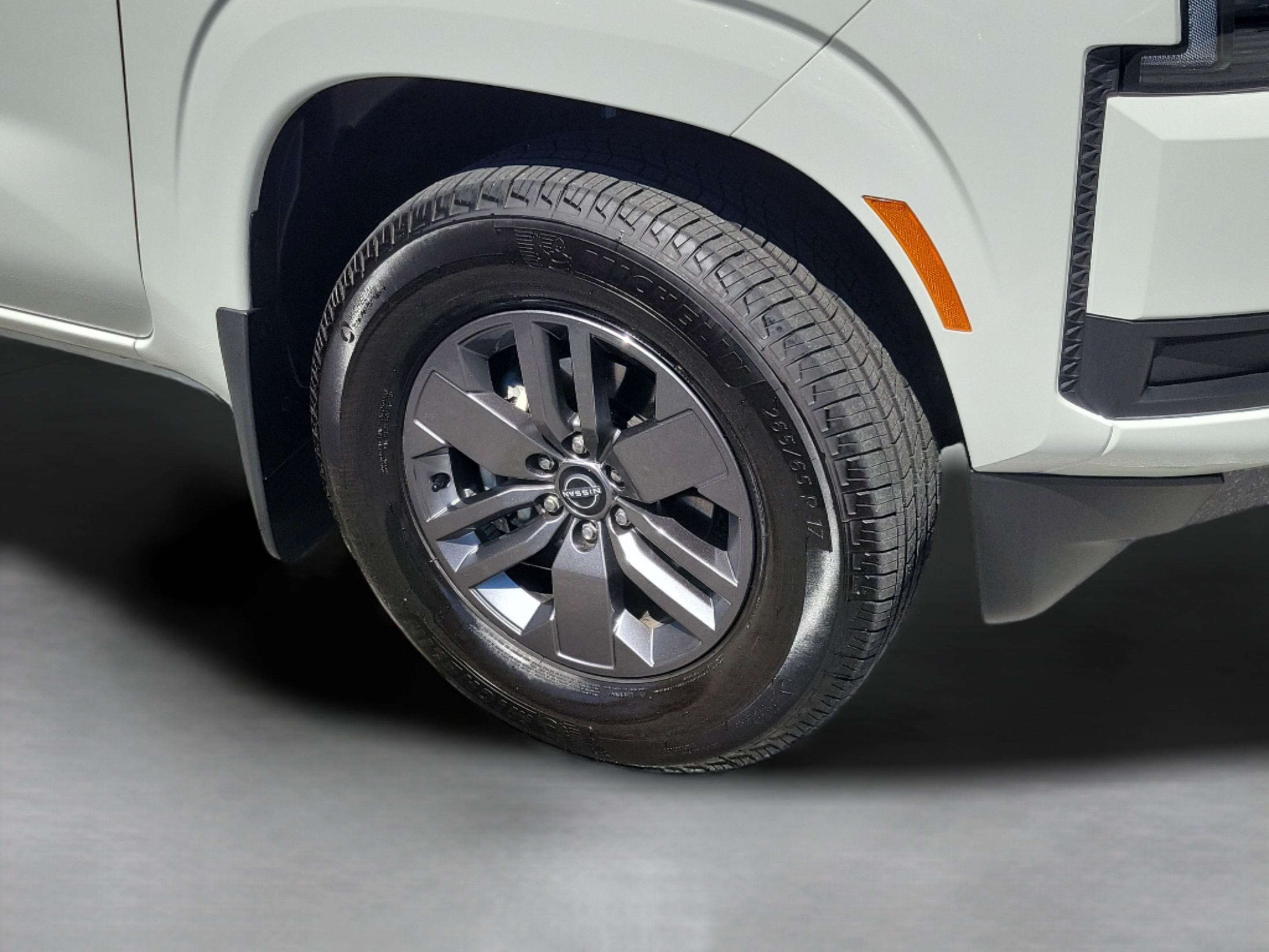 Used 2026 Nissan Frontier SV w/ All-Weather Content Package RWD image 17