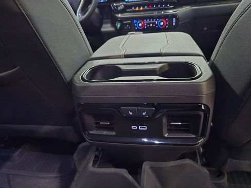 Used 2024 Chevrolet Silverado 1500 ZR2 AWD/4WD image 40