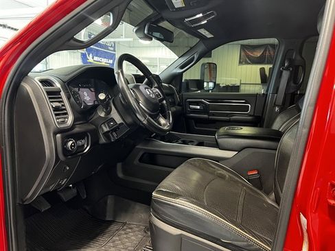 Used 2021 RAM 3500 Laramie w/ Night Edition image 12