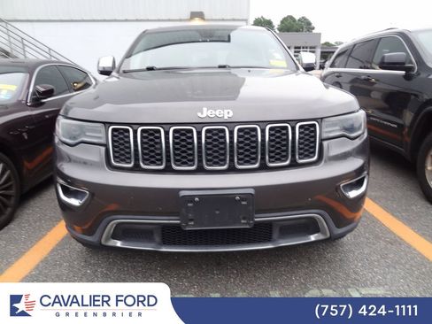 Used 2017 Jeep Grand Cherokee Limited w/ Luxury Group II AWD/4WD image 2
