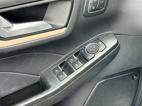 Used 2022 Ford Escape Titanium w/ Titanium Elite Package AWD/4WD image 18