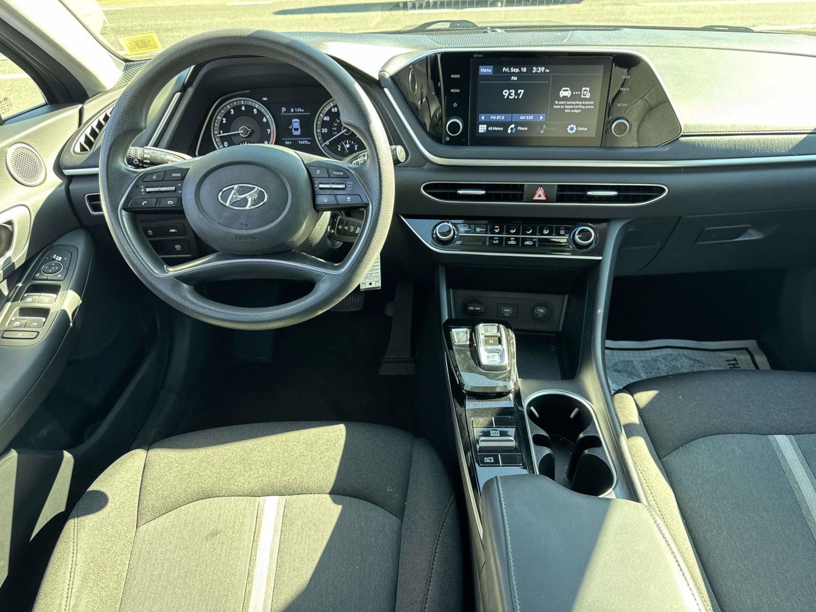 Used 2021 Hyundai Sonata SE w/ Winter Weather Package FWD image 9