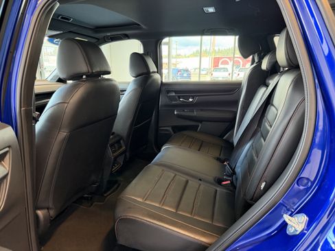 Used 2025 Honda CR-V Sport-L image 9