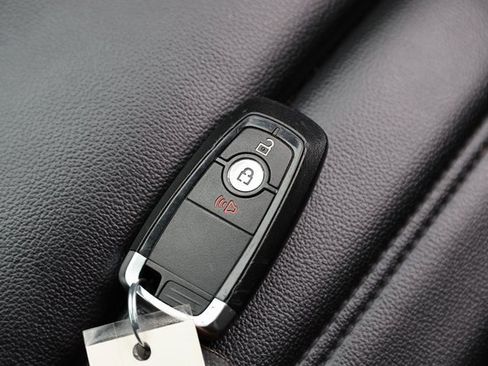 Certified 2023 Ford Edge SEL image 33