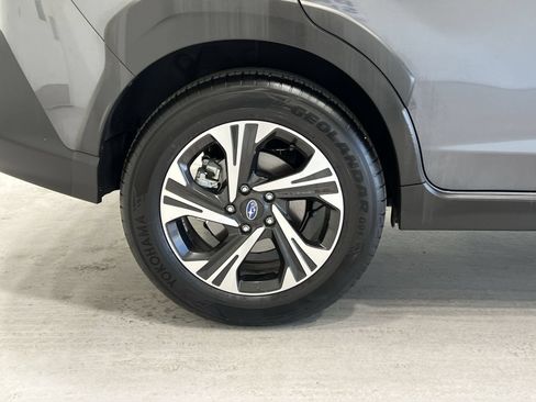 Used 2025 Subaru Crosstrek 2.5i Premium AWD/4WD image 10