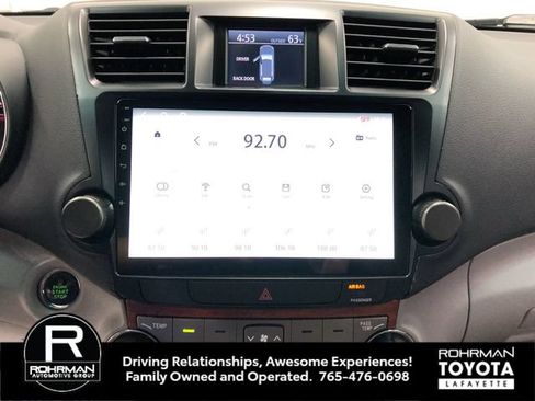 Used 2010 Toyota Highlander Limited AWD/4WD image 21