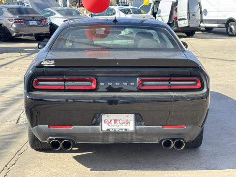 Used 2023 Dodge Challenger R/T w/ Performance Handling Group image 6