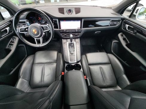 Used 2021 Porsche Macan AWD/4WD image 17