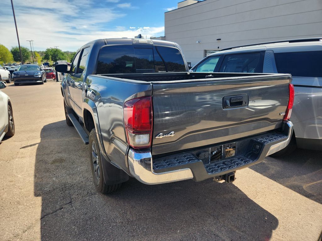 Used 2022 Toyota Tacoma SR5 AWD/4WD image 15