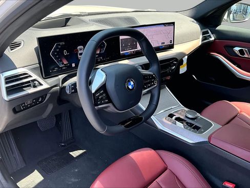 Certified 2025 BMW 330i Sedan RWD image 19